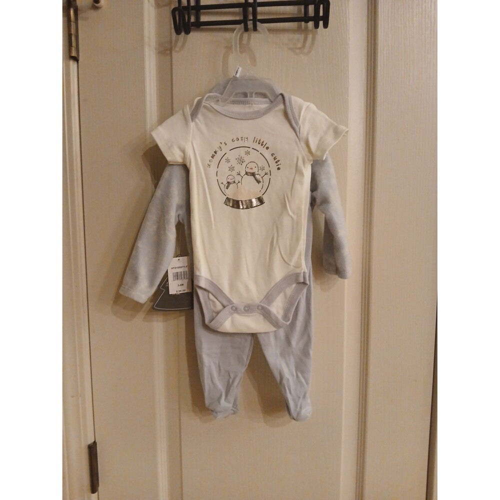 Gender Neutral Baby Snowman Snowflake 4-Piece Outfit, Hat, Jacket Sz 3-6 Mo NWT
